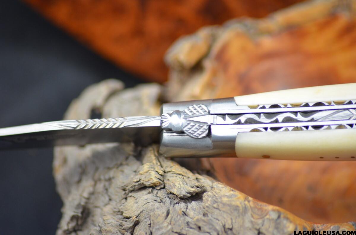Wild Boar Bone Handle, Double-plate, Laguiole en Aubrac Folding knife - Image 10