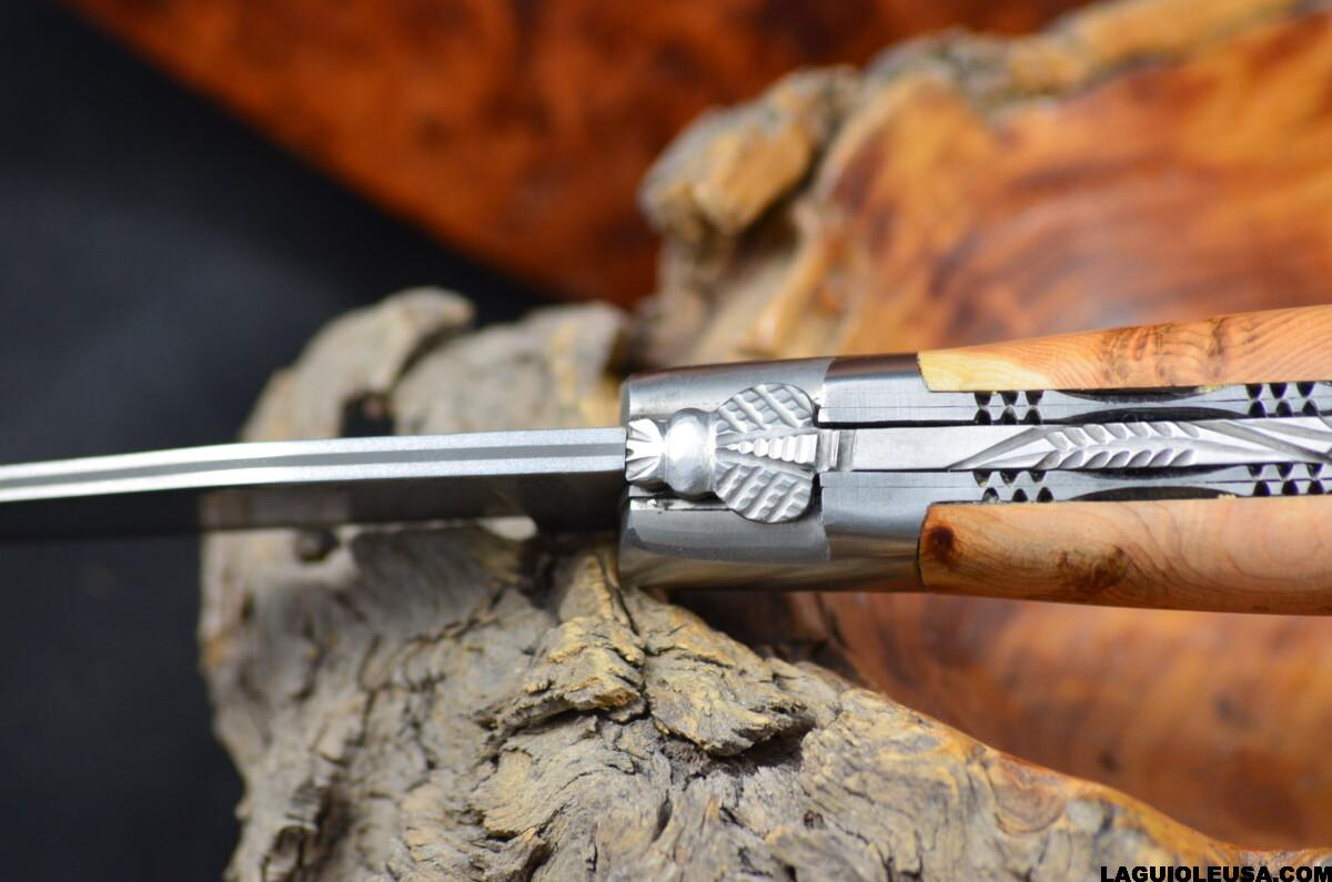 Juniper Wood Handle, Double-plate, Japanese Damascus Blade Laguiole en Aubrac Folding knife - Image 13