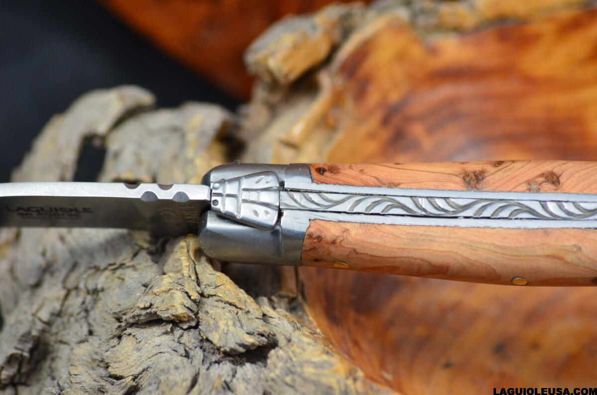 Juniper Wood Handle, Single-plate, Laguiole en Aubrac Folding knife - Image 5